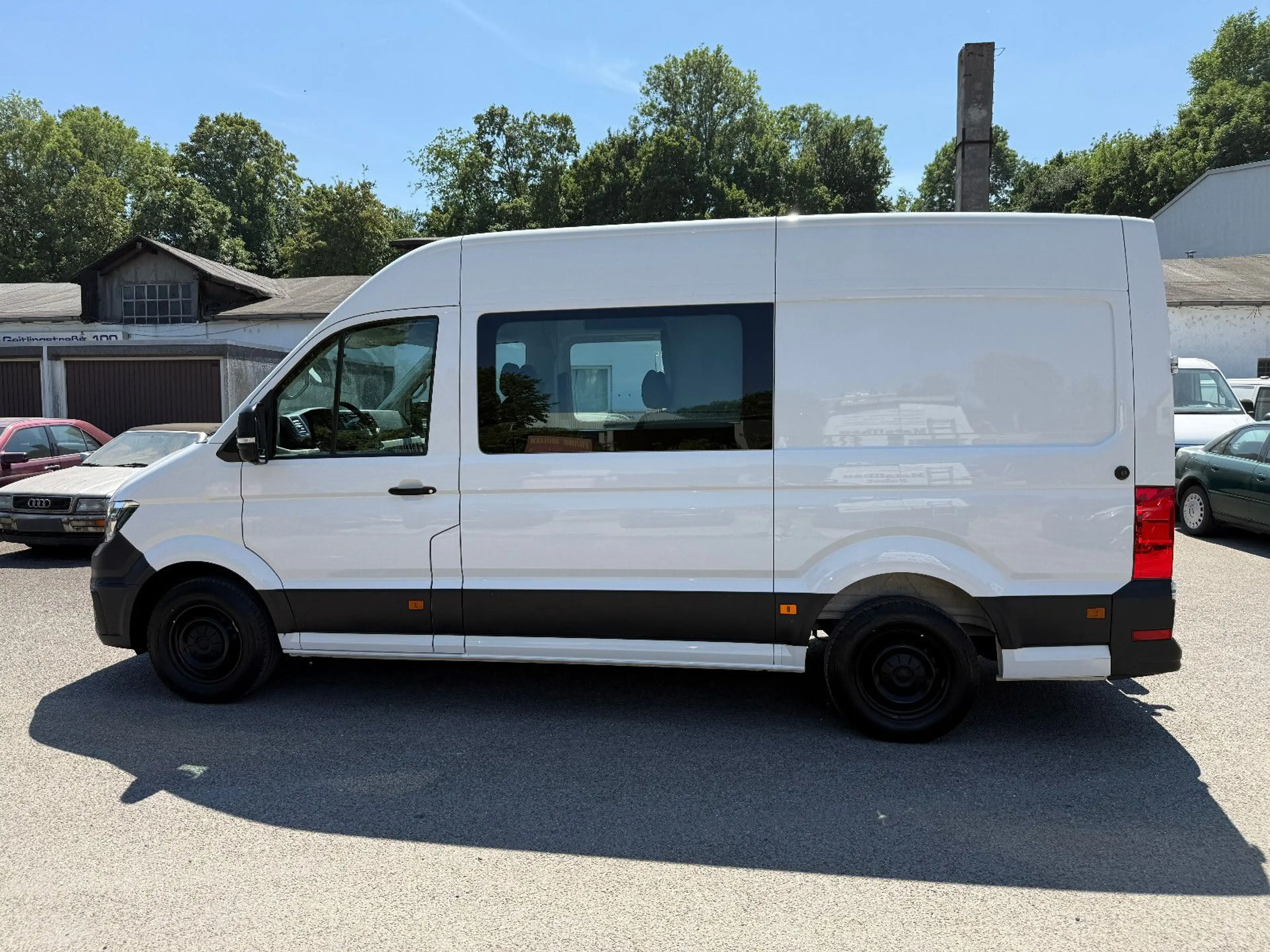 Volkswagen Crafter Kasten DoKa PLUS 35 Hochdach FWD MR — photo 9