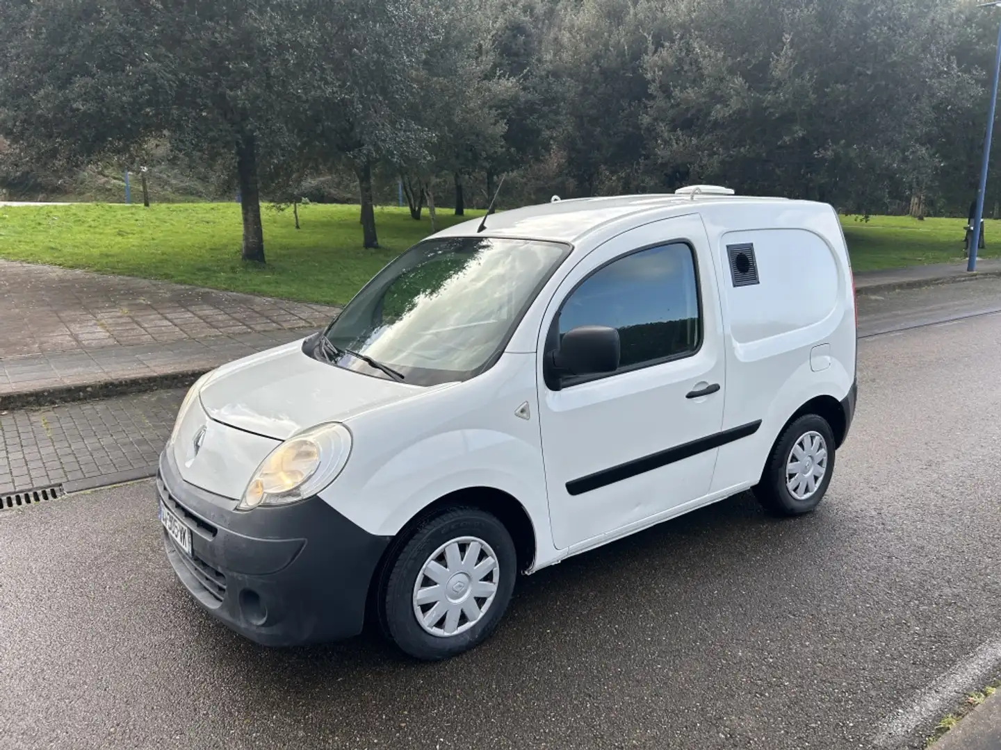 Renault Kangoo Fg. 1.5dCi Profesional 90 E5 Blanc - 1