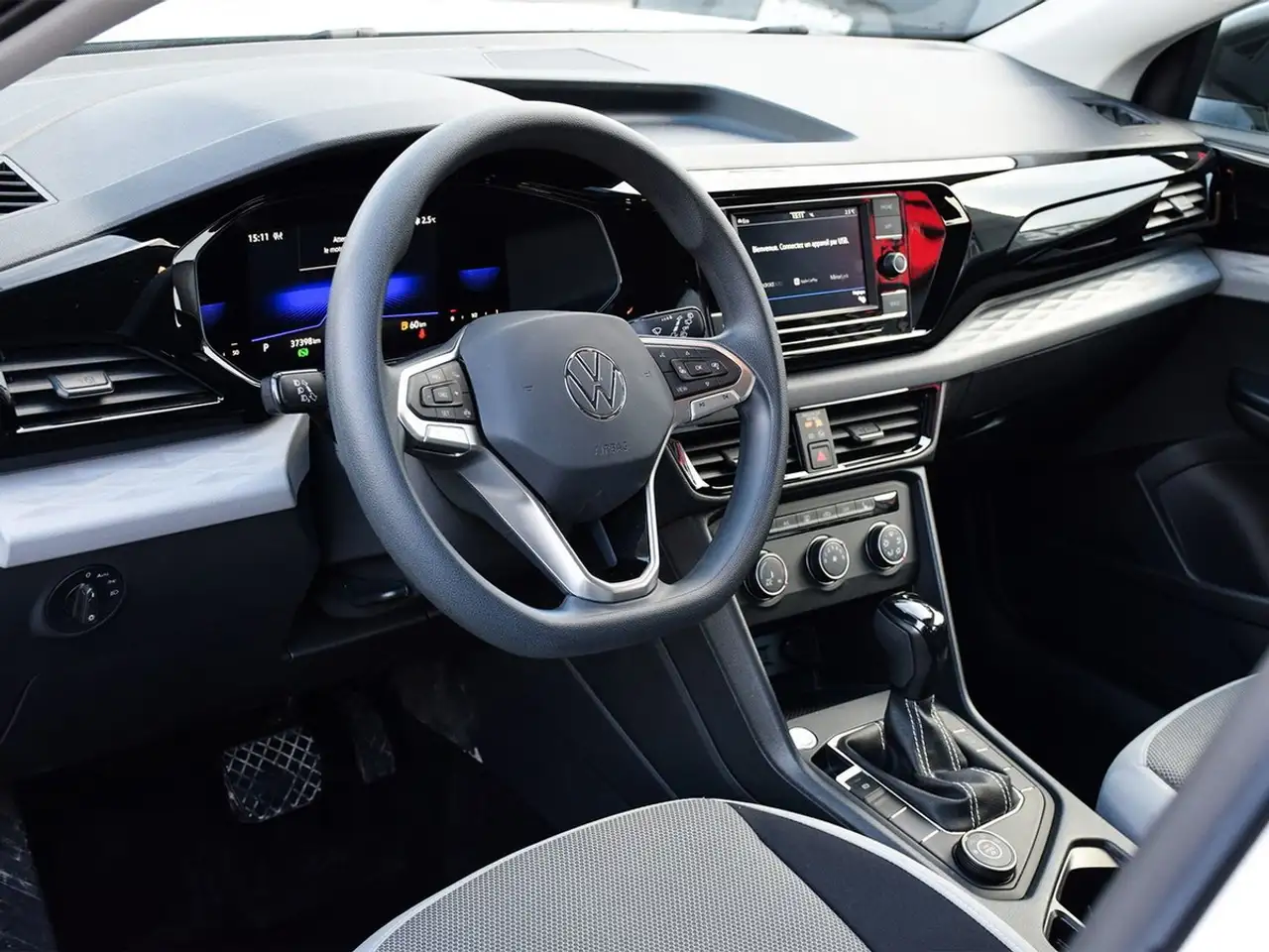 Volkswagen Taos снимка Volkswagen Taos