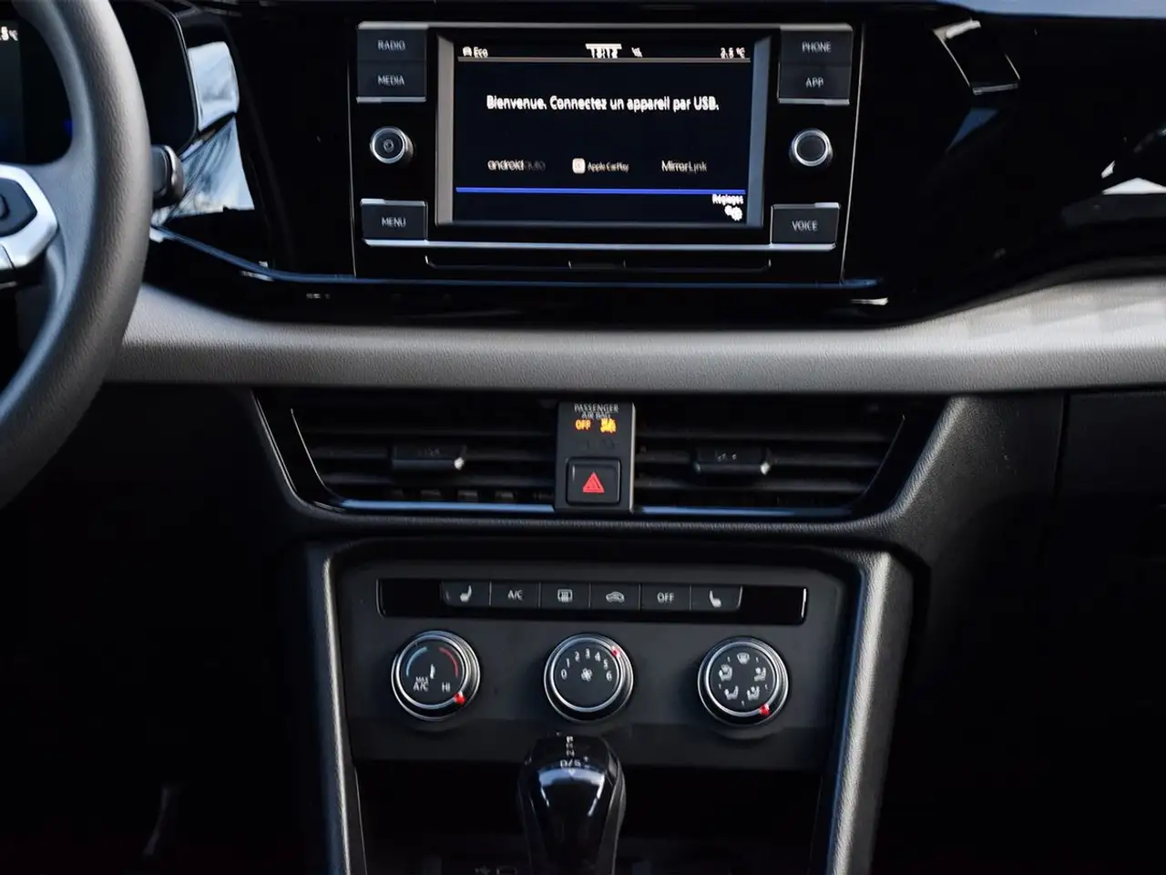 Volkswagen Taos снимка Volkswagen Taos