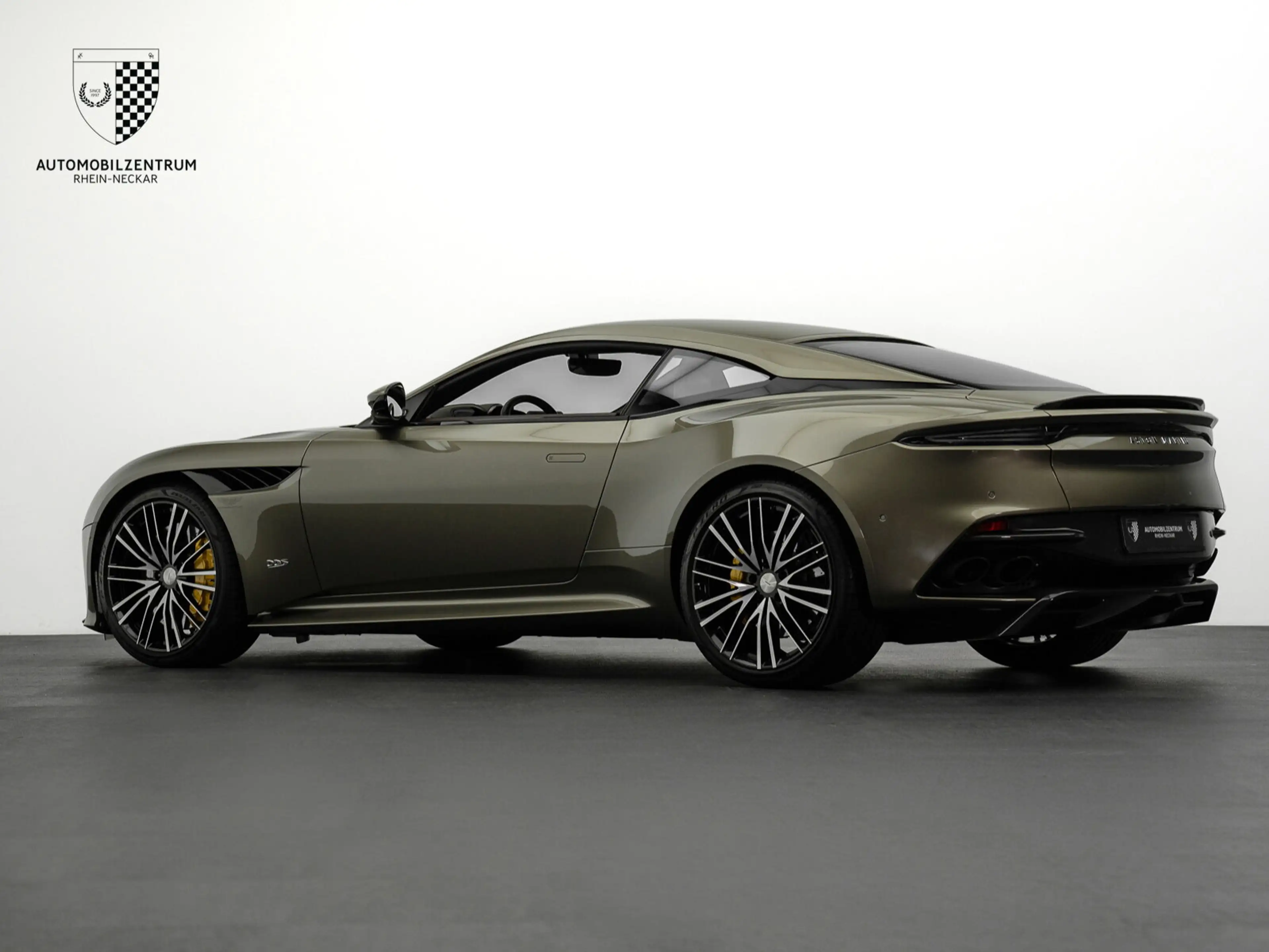 Aston Martin DBS DBS Superleggera Carbon/Bang&Olufsen/Dynamic — photo 5