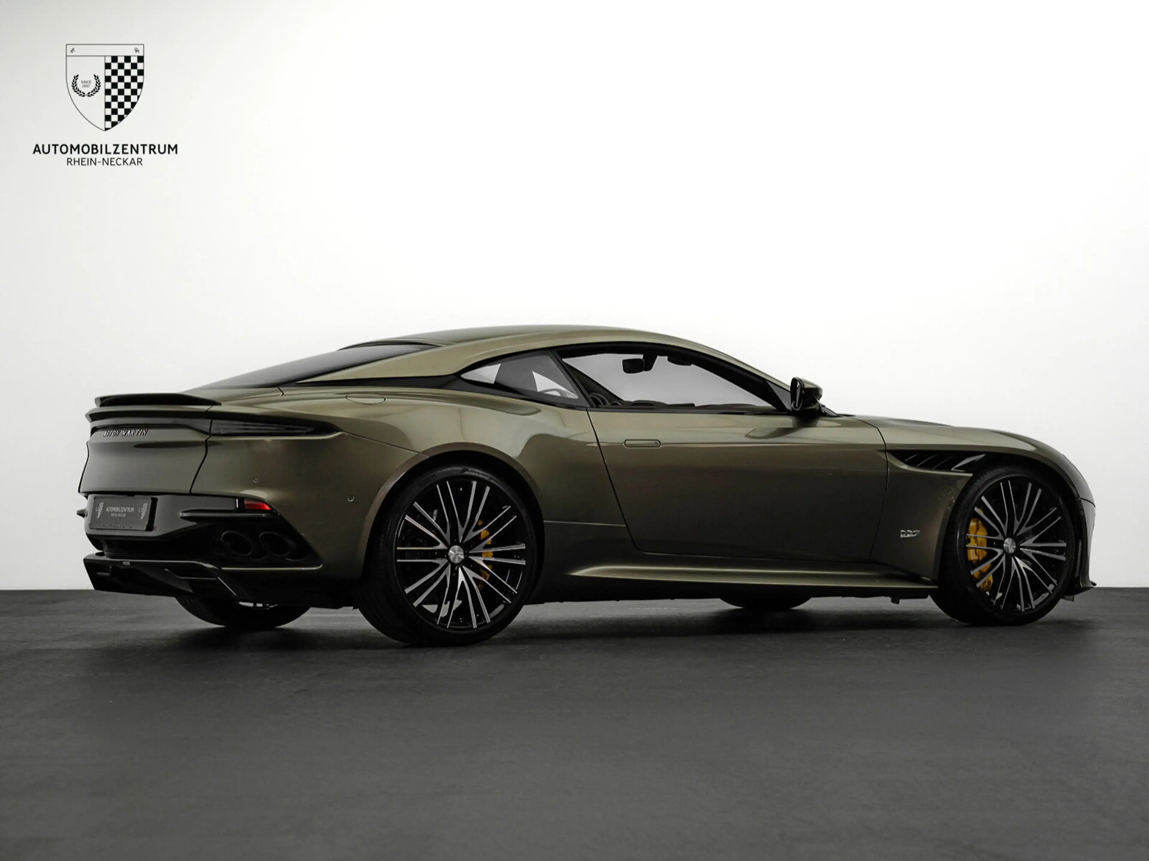 Aston Martin DBS DBS Superleggera Carbon/Bang&Olufsen/Dynamic — photo 7