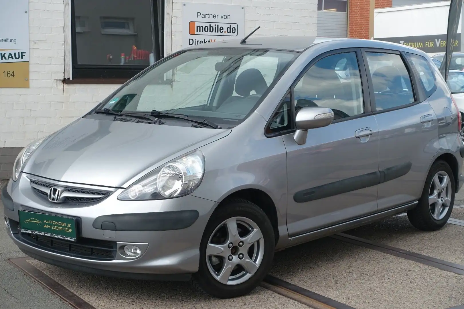 Honda Jazz 1.4 Style*KLIMAAUTOMATIK*ALUFELGEN*TÜV NEU* Plateado - 2