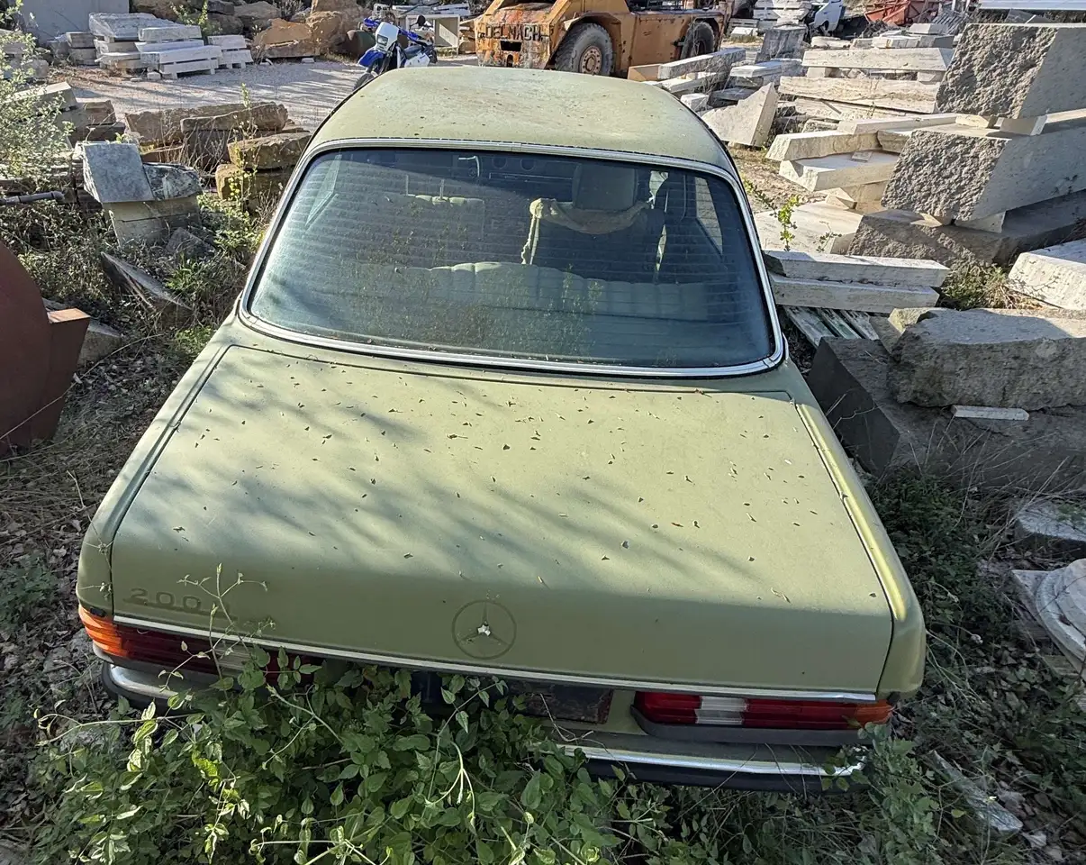 Mercedes-Benz 200 D, foto 6