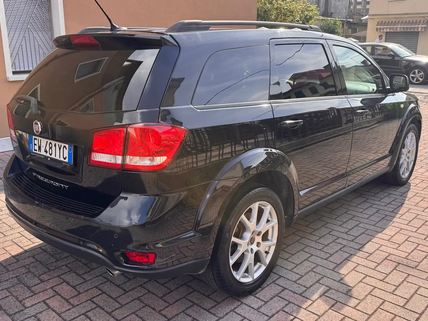 Fiat Freemont Freemont 2.0 mjt 16v Lounge 170cv E5+ Negru - 2