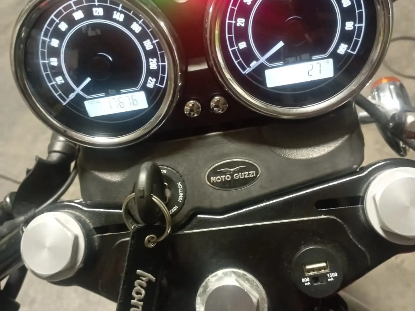 Moto Guzzi V 7 special 2015 Чорний - 2
