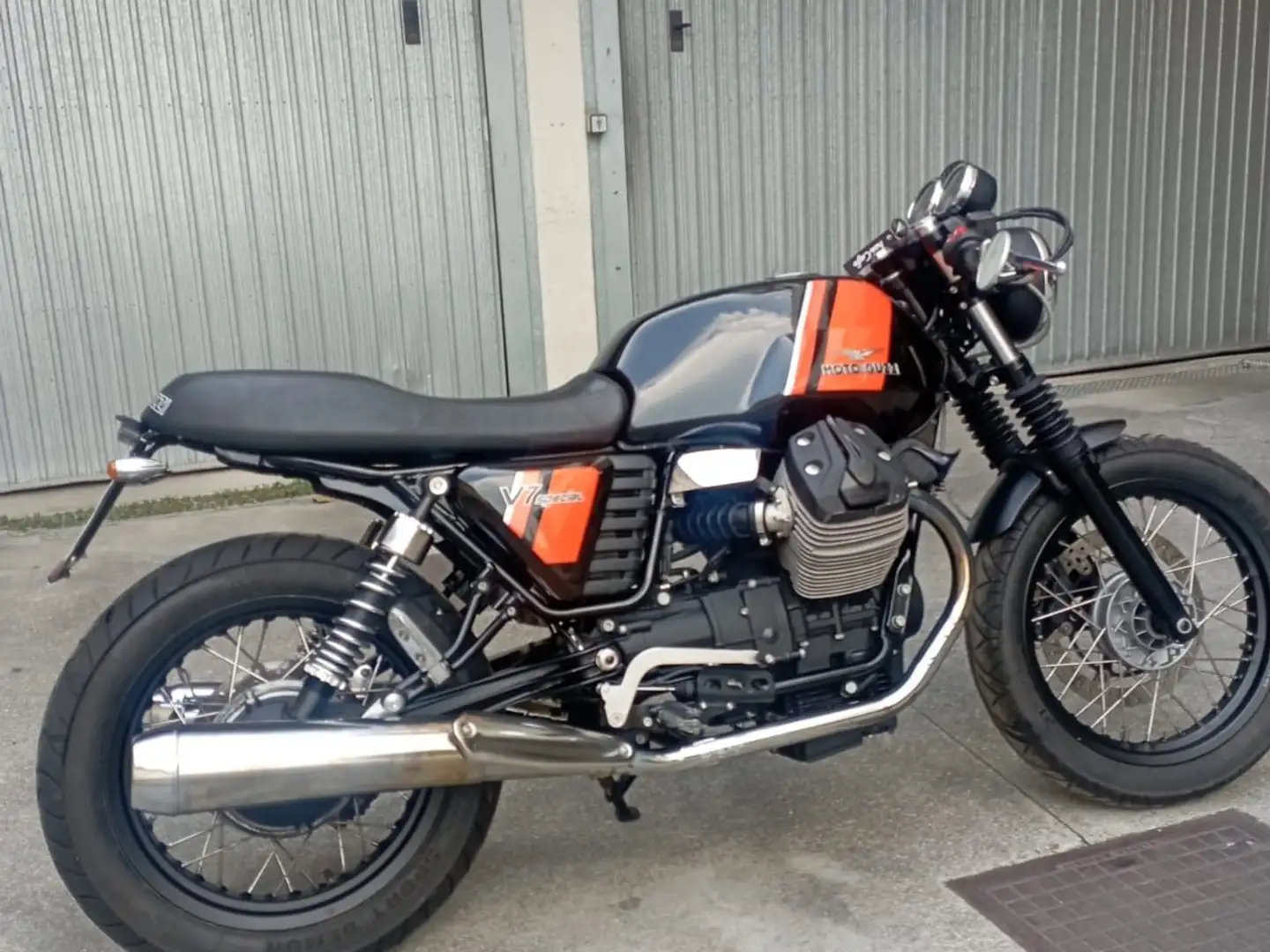 Moto Guzzi V 7 special 2015 Чорний - 1