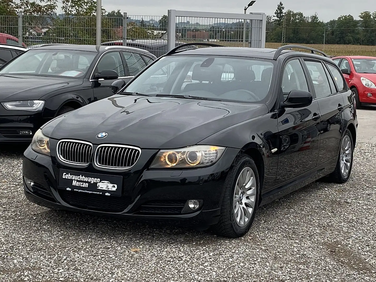 BMW 320 d Touring Schwarz - 1