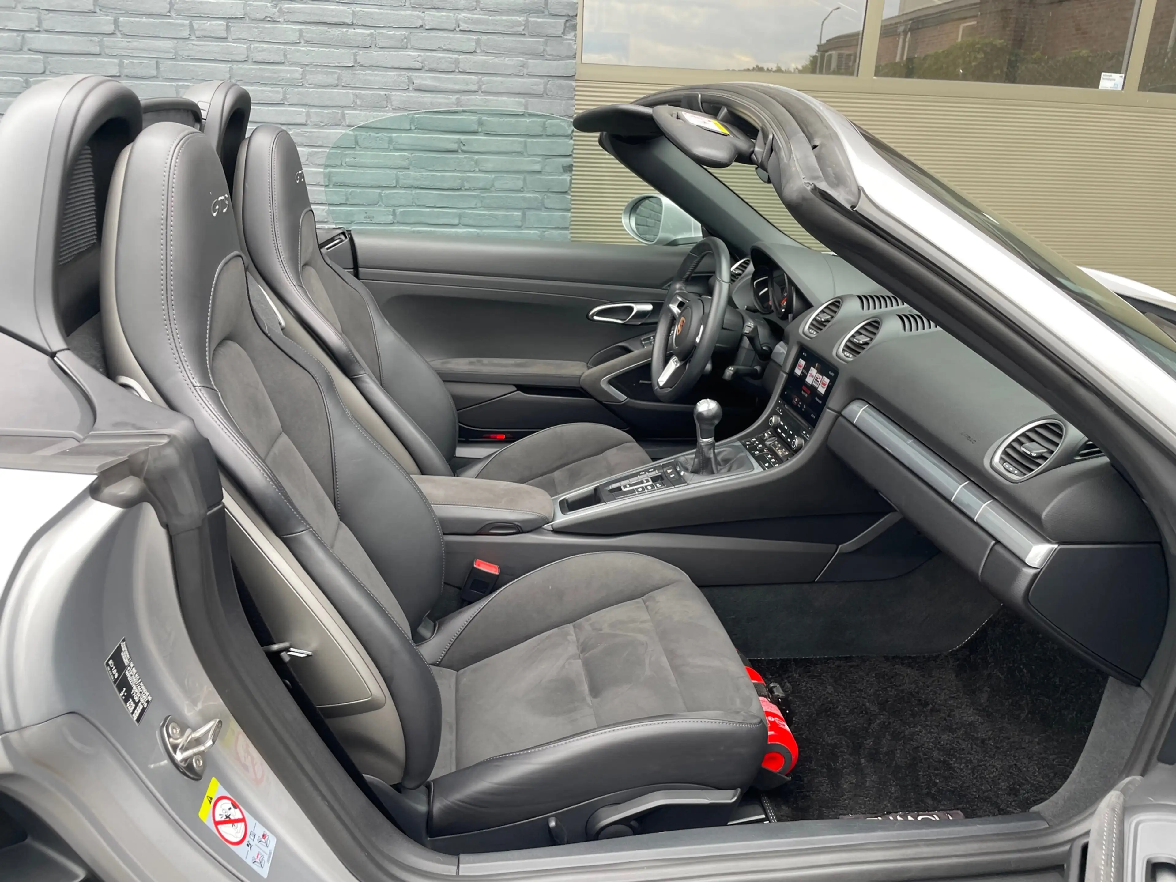 Porsche 718 Boxster GTS 4.0 handgeschakeld wordt verwacht — photo 14