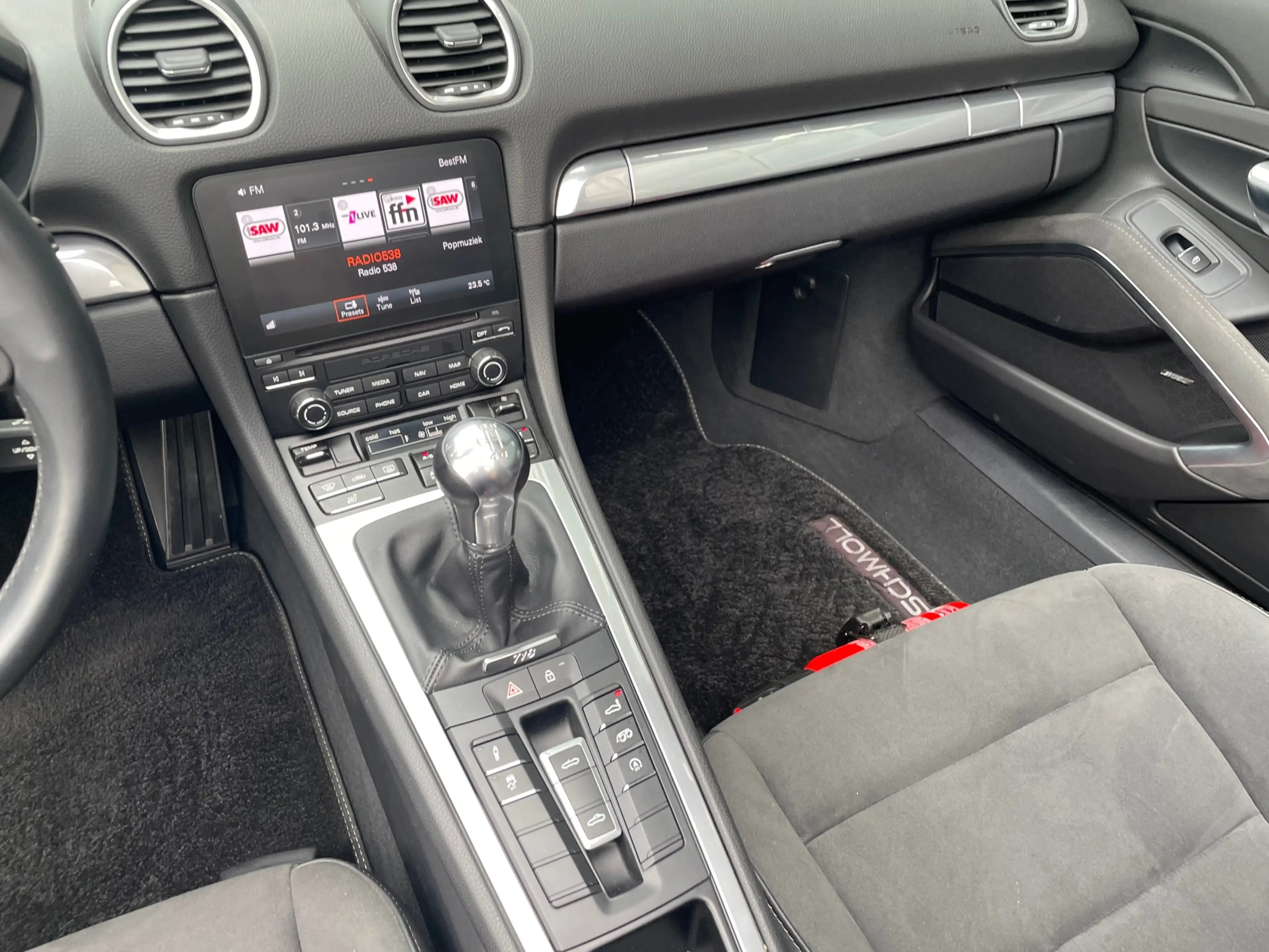 Porsche 718 Boxster GTS 4.0 handgeschakeld wordt verwacht — photo 23