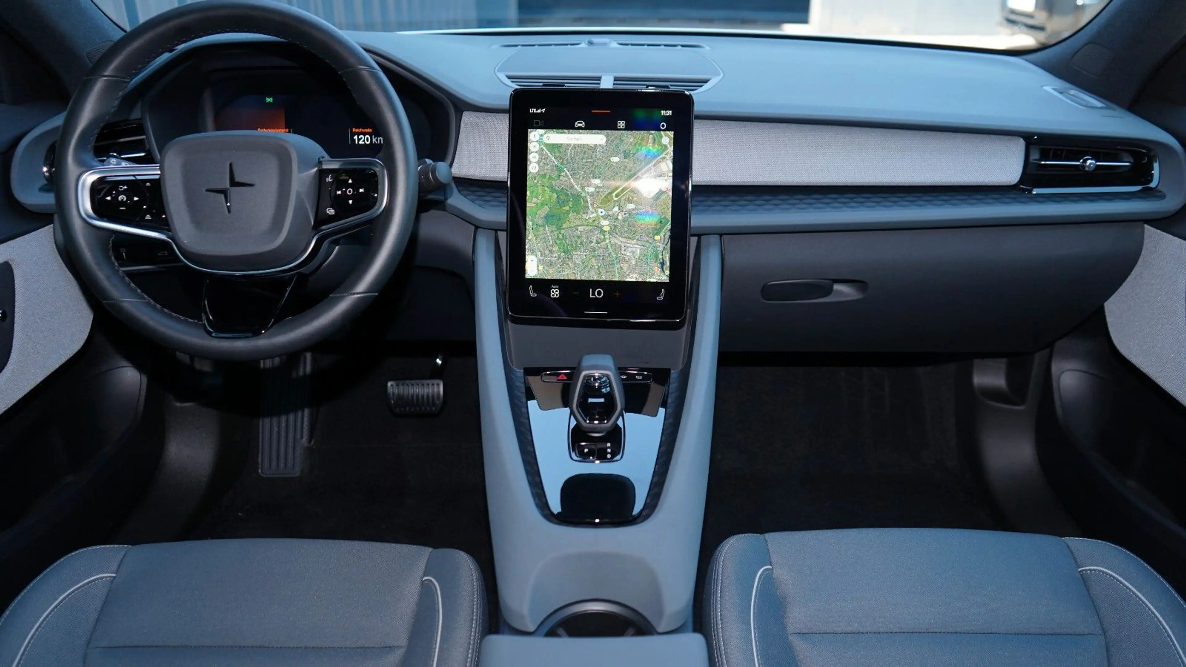 Polestar 2 POLESTAR 2*PILOT PAKET*ACC*20"ALU*PIXEL*SoH 95,6 — photo 4