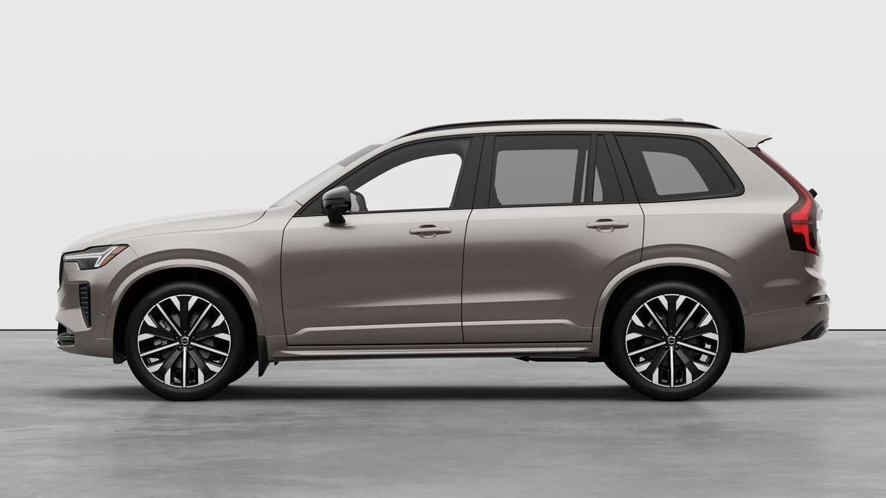 2026 Volvo XC90 Plus 7-Seater (Dark Theme) thumb 8