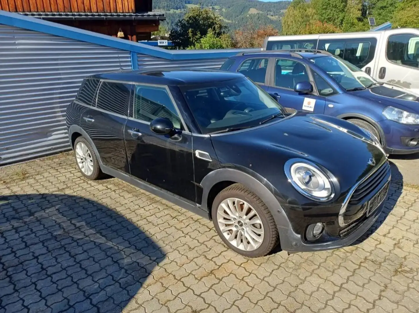 MINI Cooper D Clubman Schwarz - 1