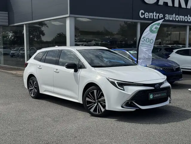 Toyota HYBRIDE 140ch Design