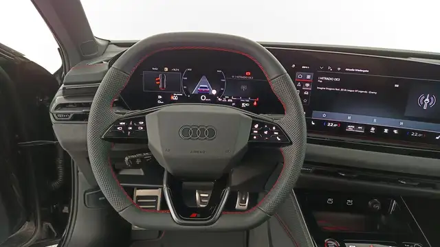 Audi A6 view 12