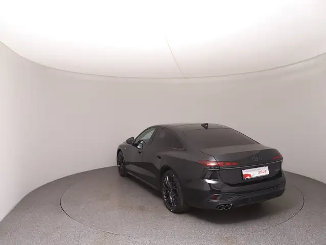 Audi A6 view 6
