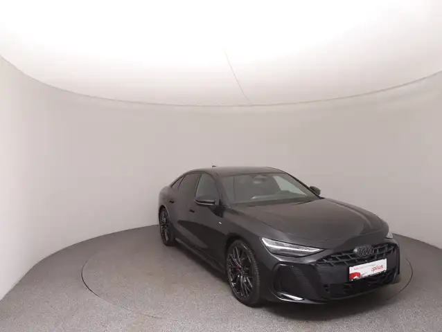 Audi A6 view 3