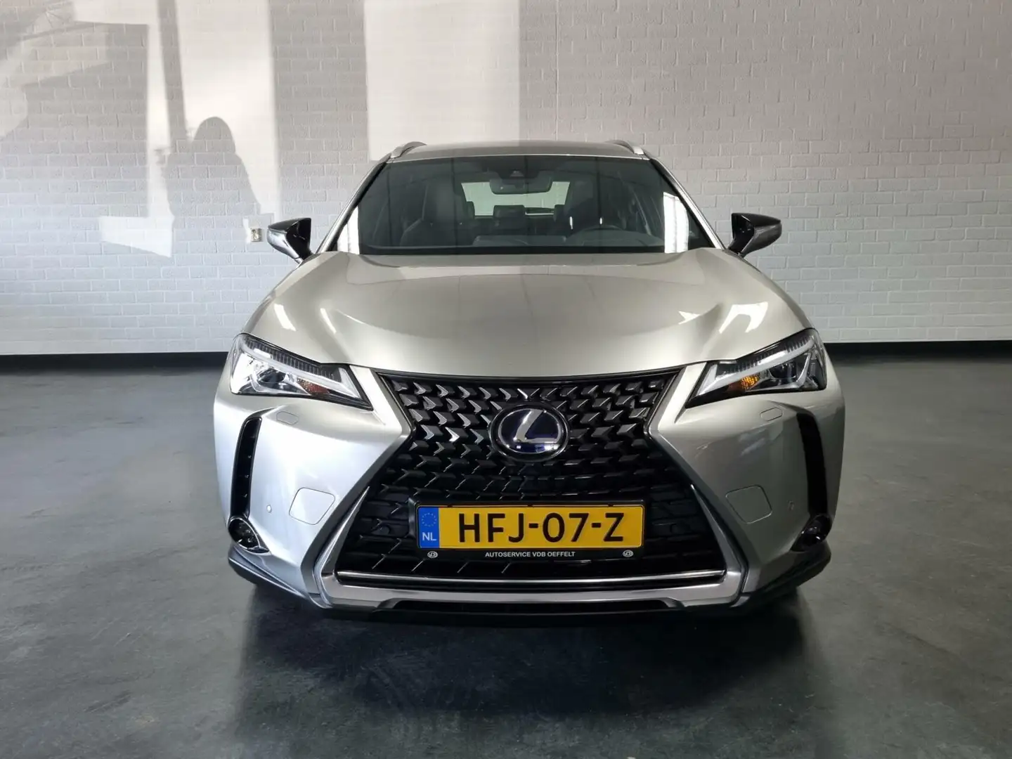 Lexus UX 250h Preference Line / Leder / PDC / BSM Gris - 2