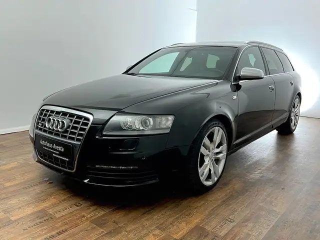 Audi S6 Avant / V10 / 4x4 / BOSE / CARBON / 435 PS /
