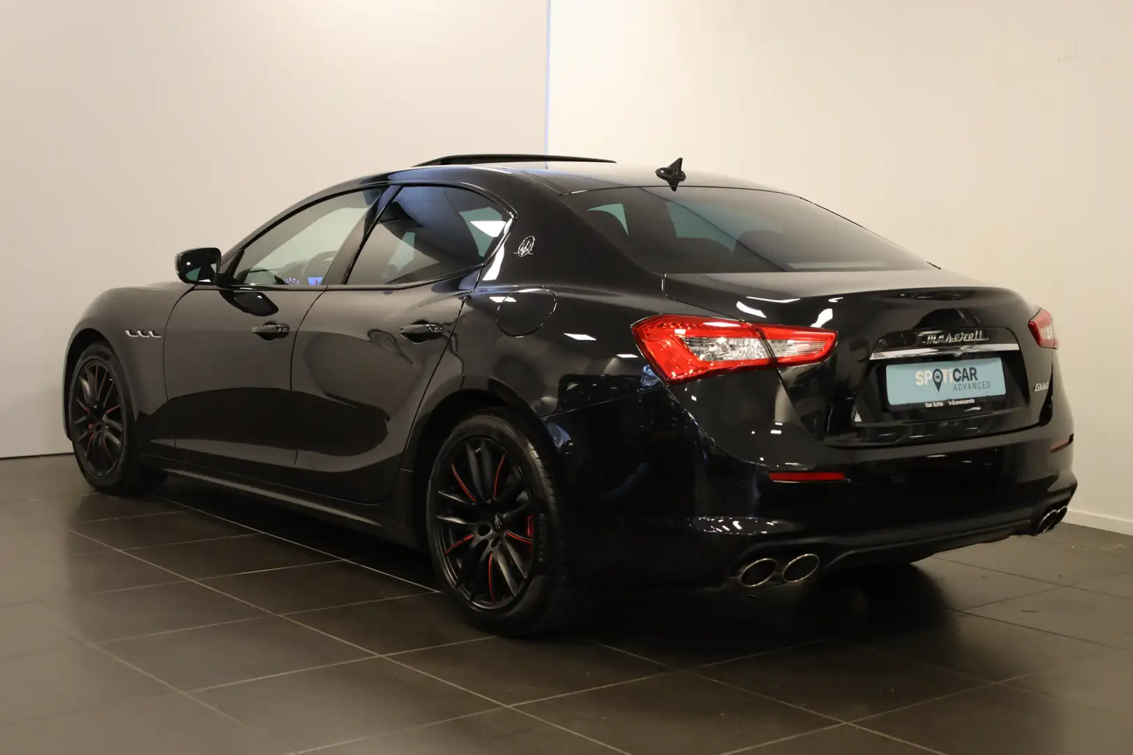 Maserati Ghibli 3.0 V6 Ribelle 1 of 200 | Harman Kardon | 350PK | Nero - 2