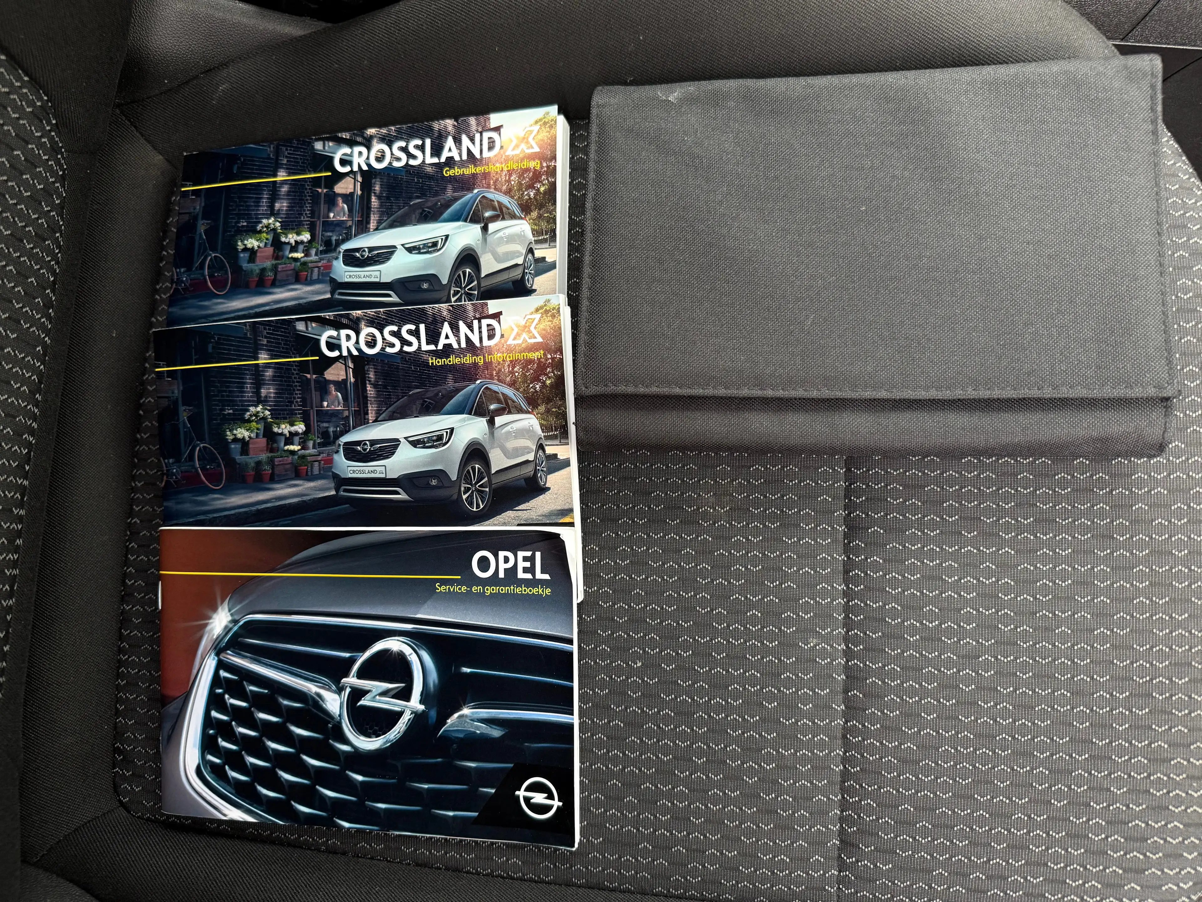Opel Crossland X 1.2 110PK Edition+ | NAVIGATIE| APPLE CARPLAY&ANDR — photo 31