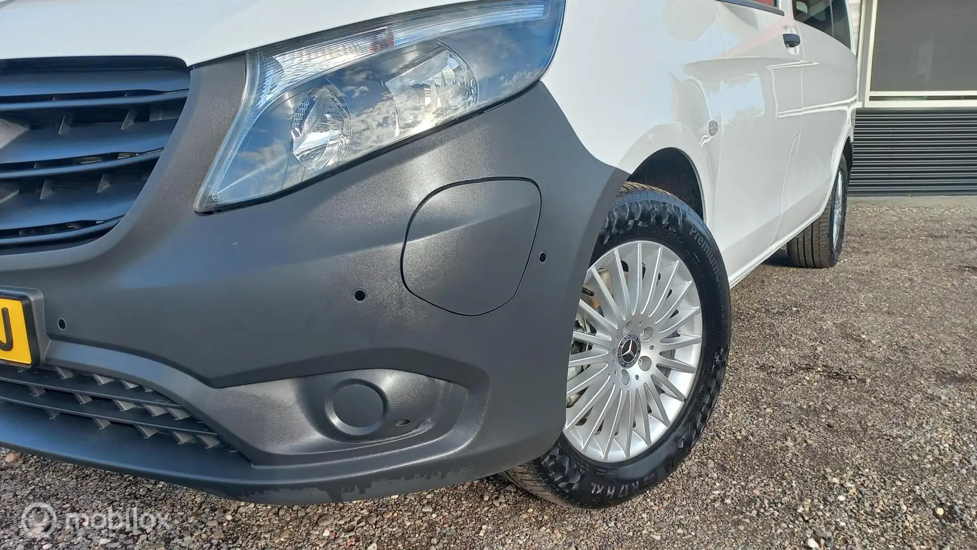 Mercedes-Benz Vito eVito Tourer PRO L3 204PK/9 PERSOONS/CLIMATECONTRO Wit - 2