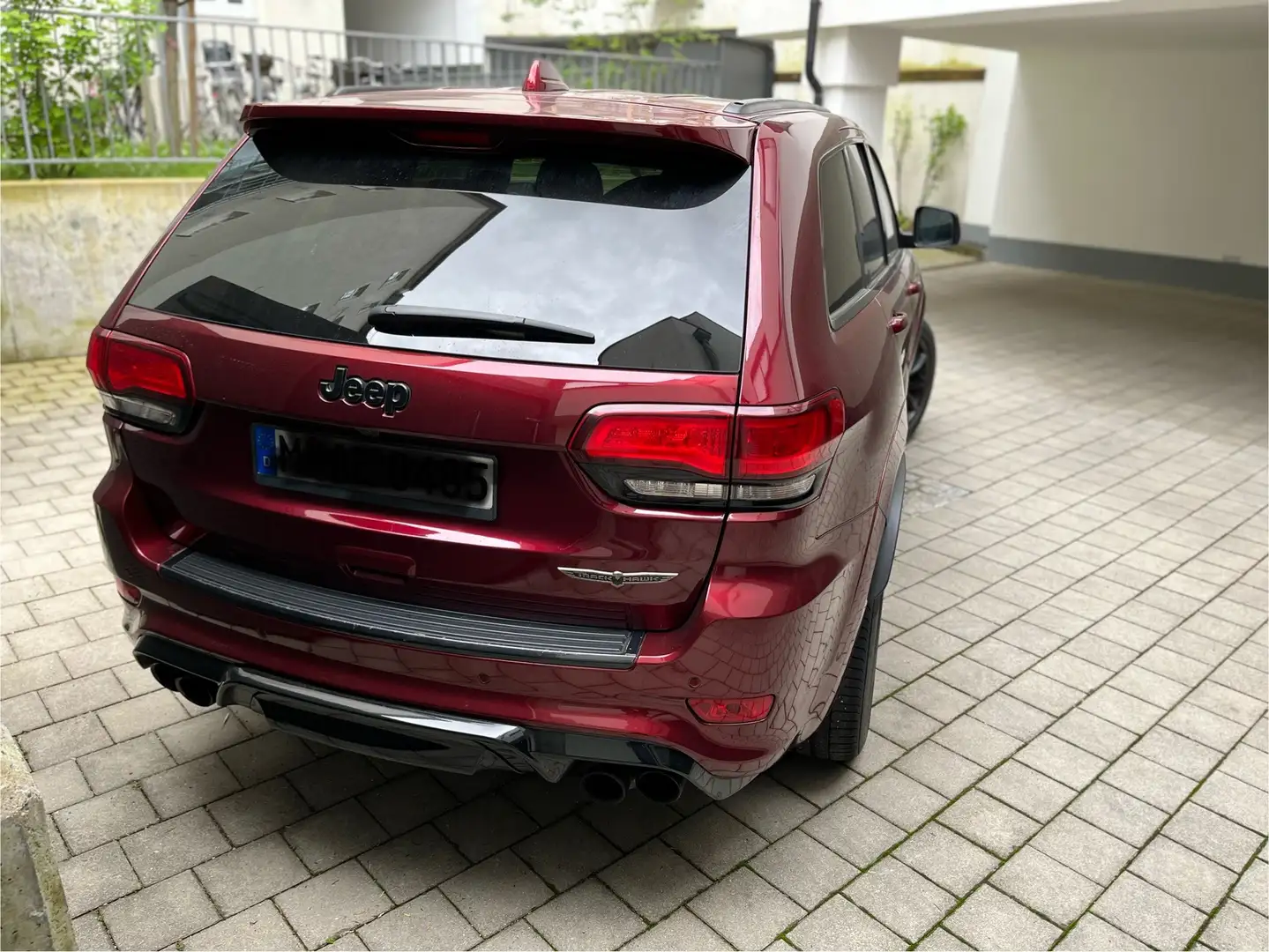 Jeep Grand Cherokee 6.2 L V8 Trackhawk auto - 2