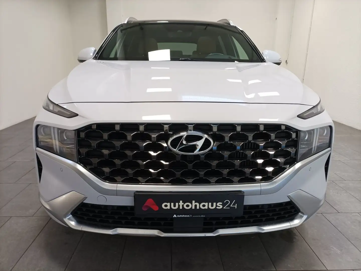Hyundai SANTA FE 1.6 T-GDI Signa 4WD|Navi|Pano|360°|LED Weiß - 2