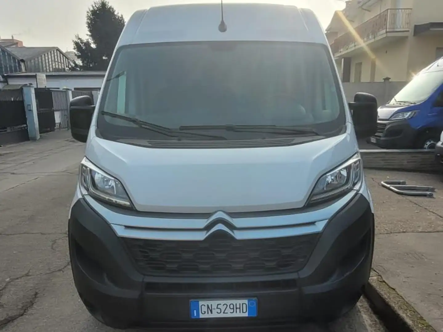 Citroen Jumper 15990 + IVA 33 LH2 2.2 BLUEHDI E6D-ISC-FCM Blanc - 2