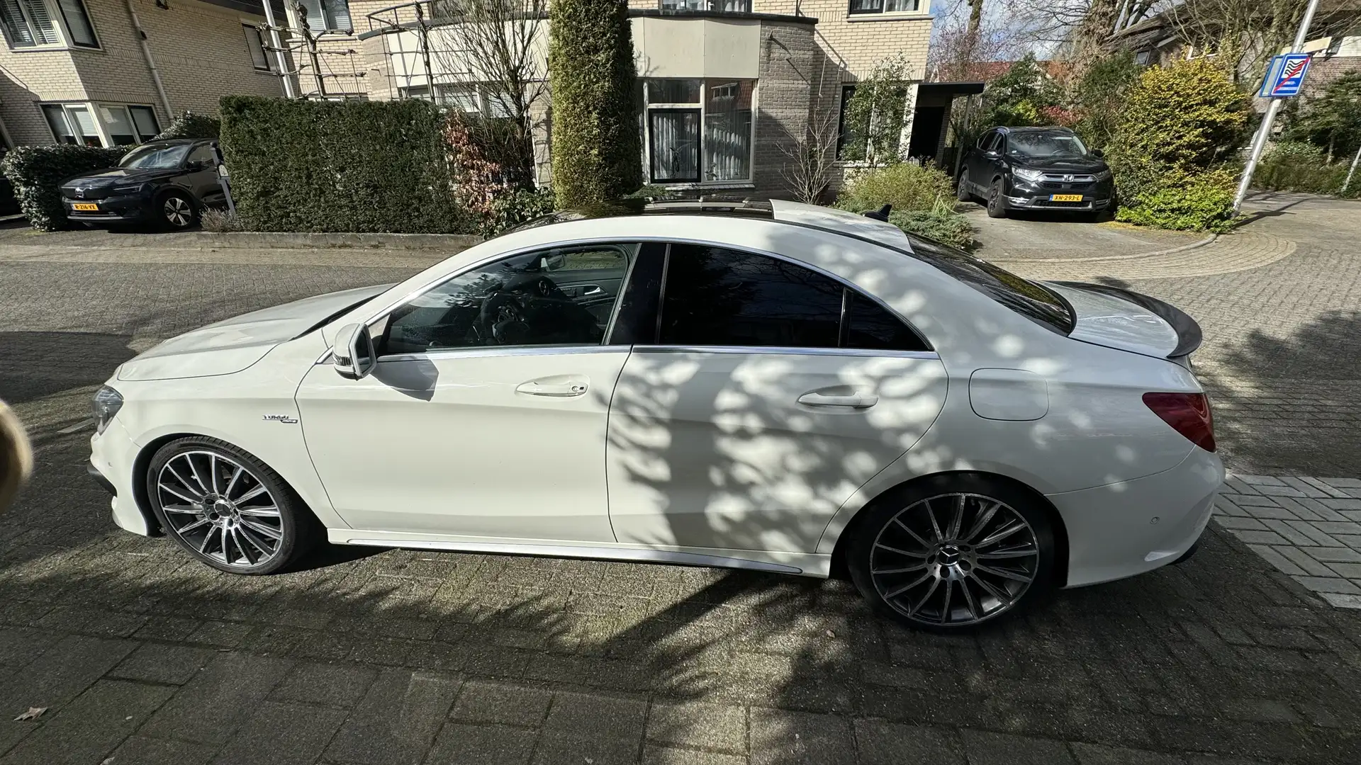 Mercedes-Benz CLA 45 AMG Edition 1 Alb - 2