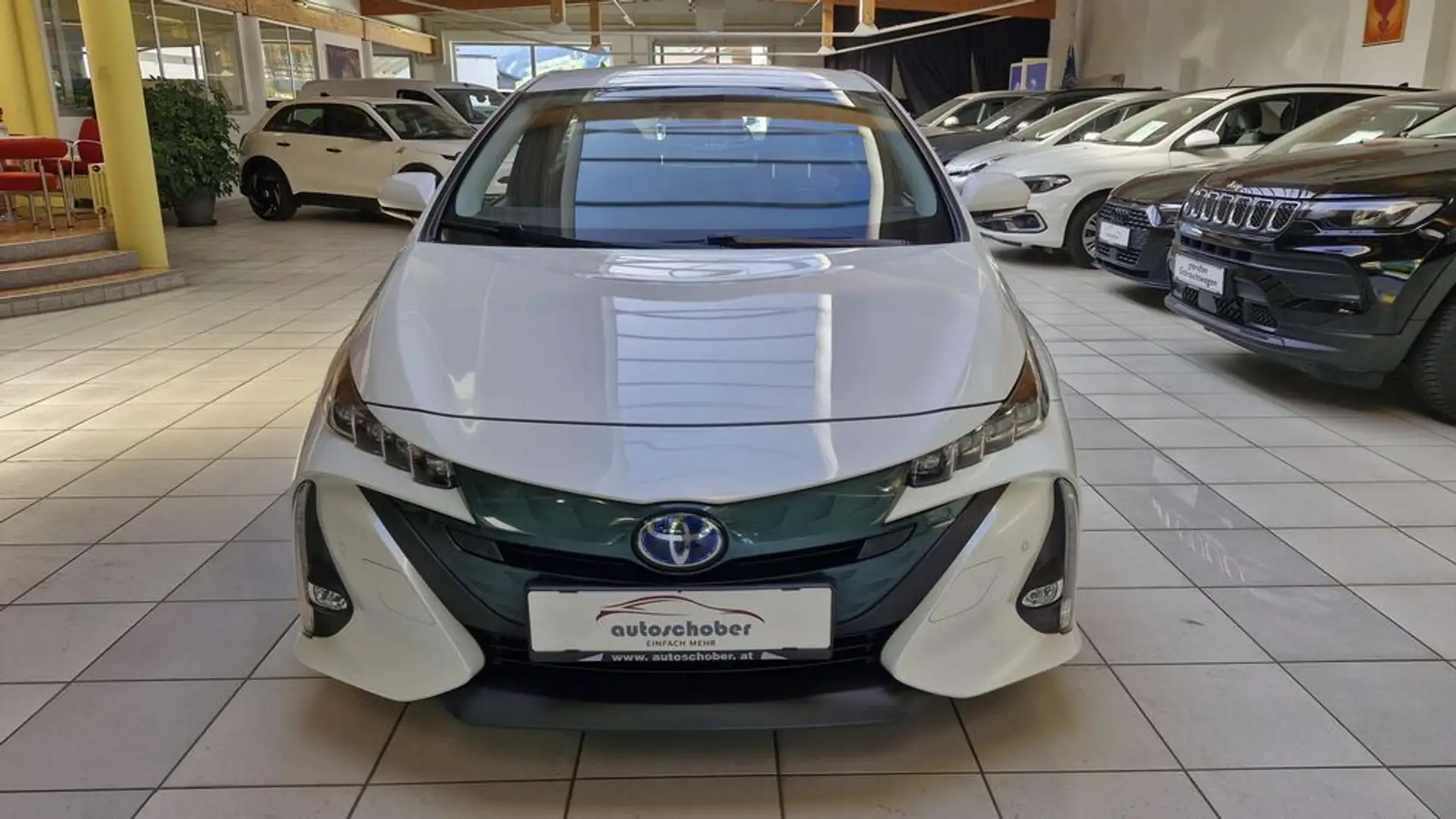 Toyota Prius Toyota 1,8 VVT-i Plug-in-Hybrid PHEV Lounge Weiß - 2