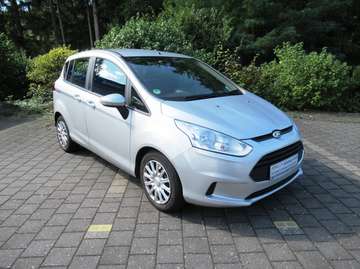 1.0 EcoBoost Trend *1. HAND*