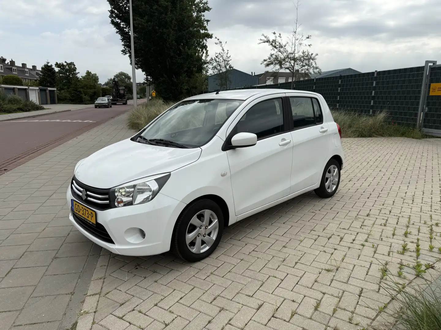 Suzuki Celerio 1.0 Exclusive Wit - 2