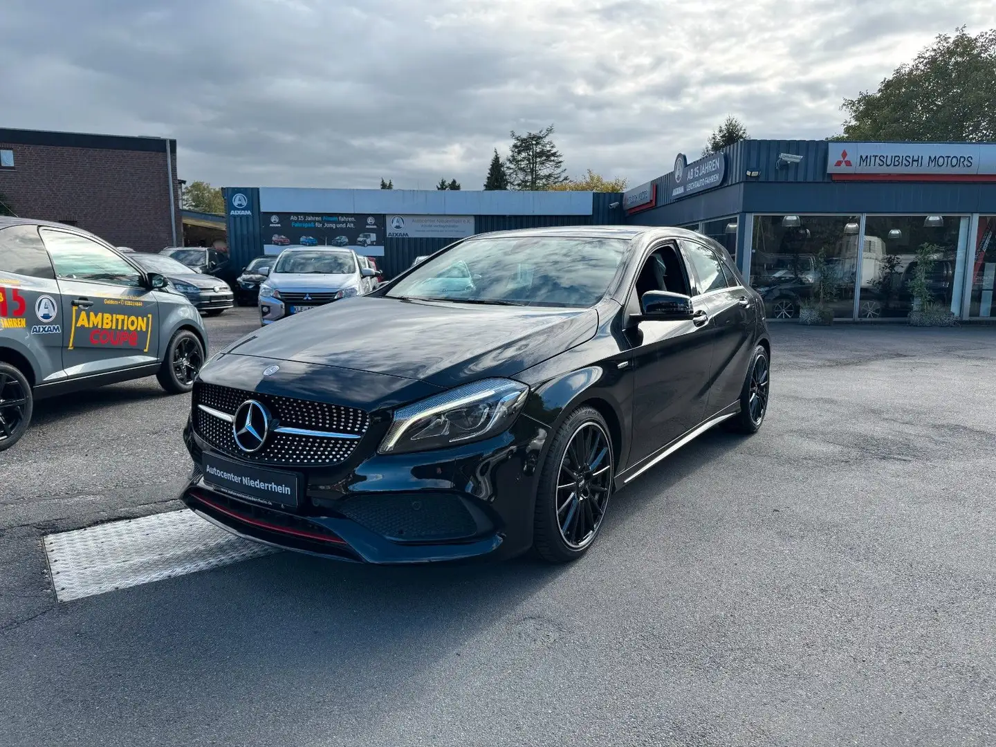Mercedes-Benz A 250 AMG-Sport (Line) Schwarz - 1
