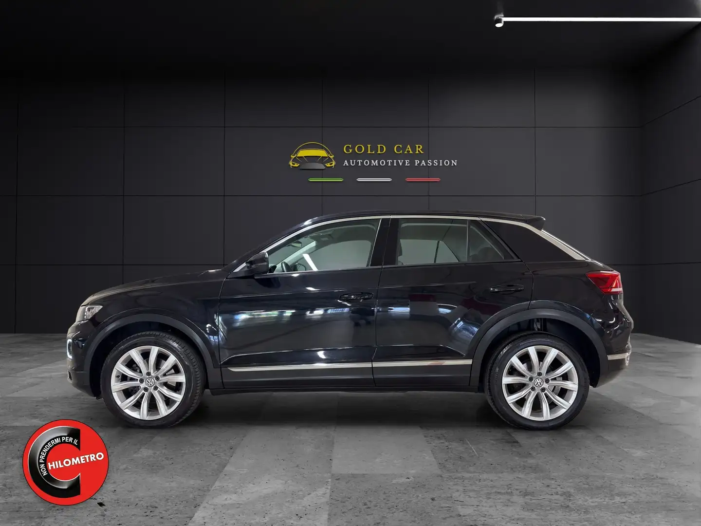 Volkswagen T-Roc 2.0 TDi Advanced 4Motion DSG Black - 2