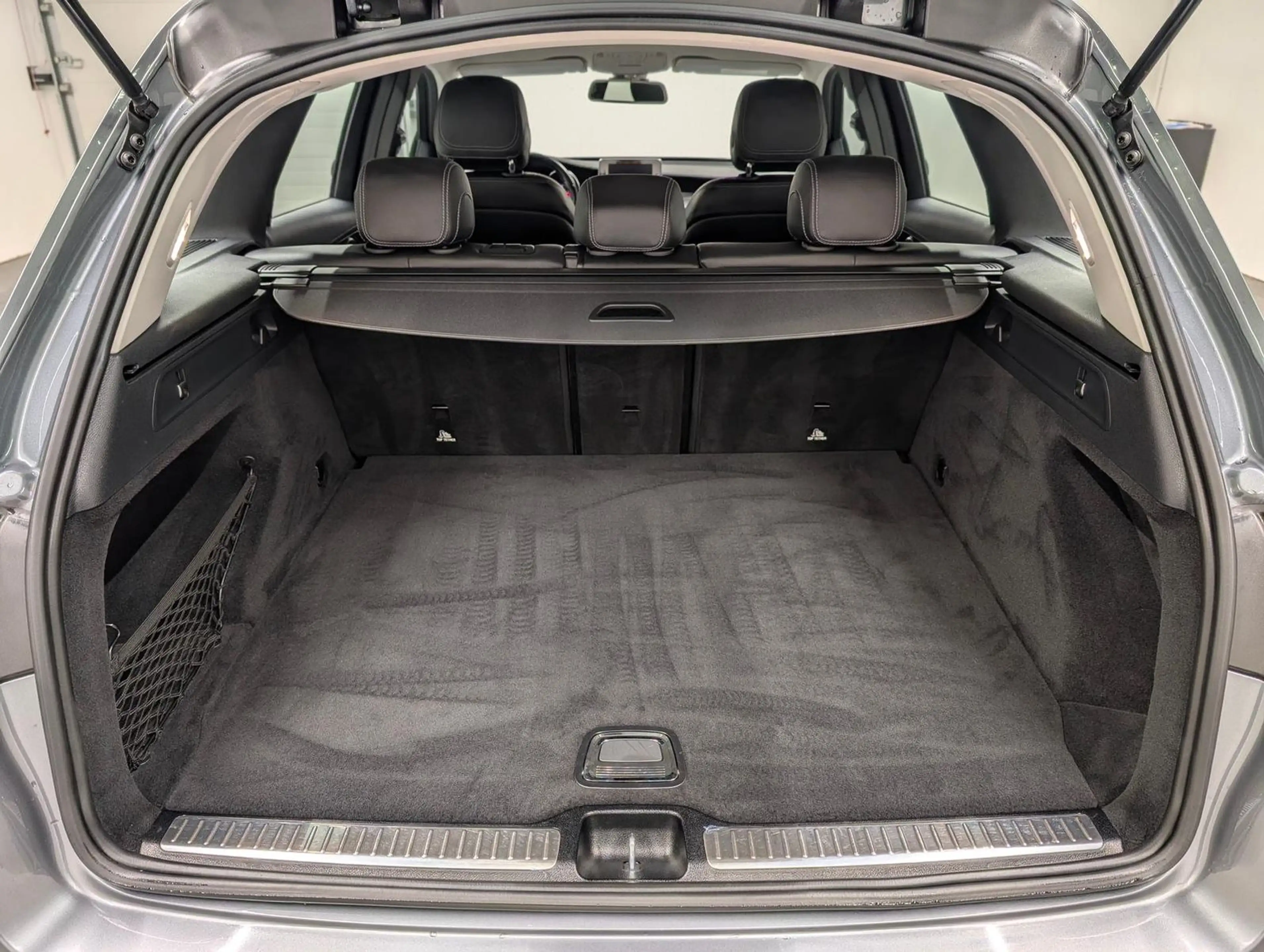 Mercedes-Benz GLC 350 d 4Matic LED/Navi/SHZ/PDC/Tempomat — photo 8