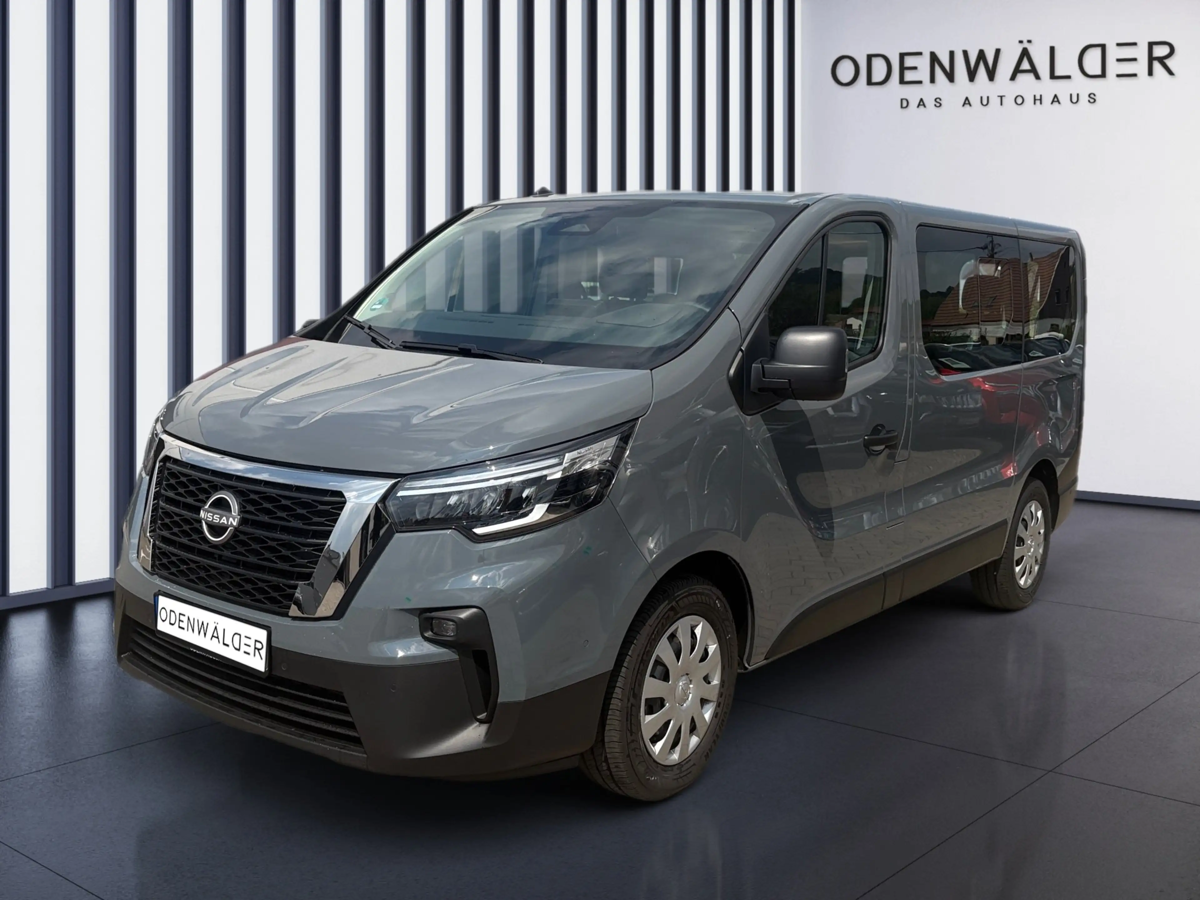 Nissan Primastar Kombi dCI 110 L1H1 2.8t N-Connecta LED — photo 2