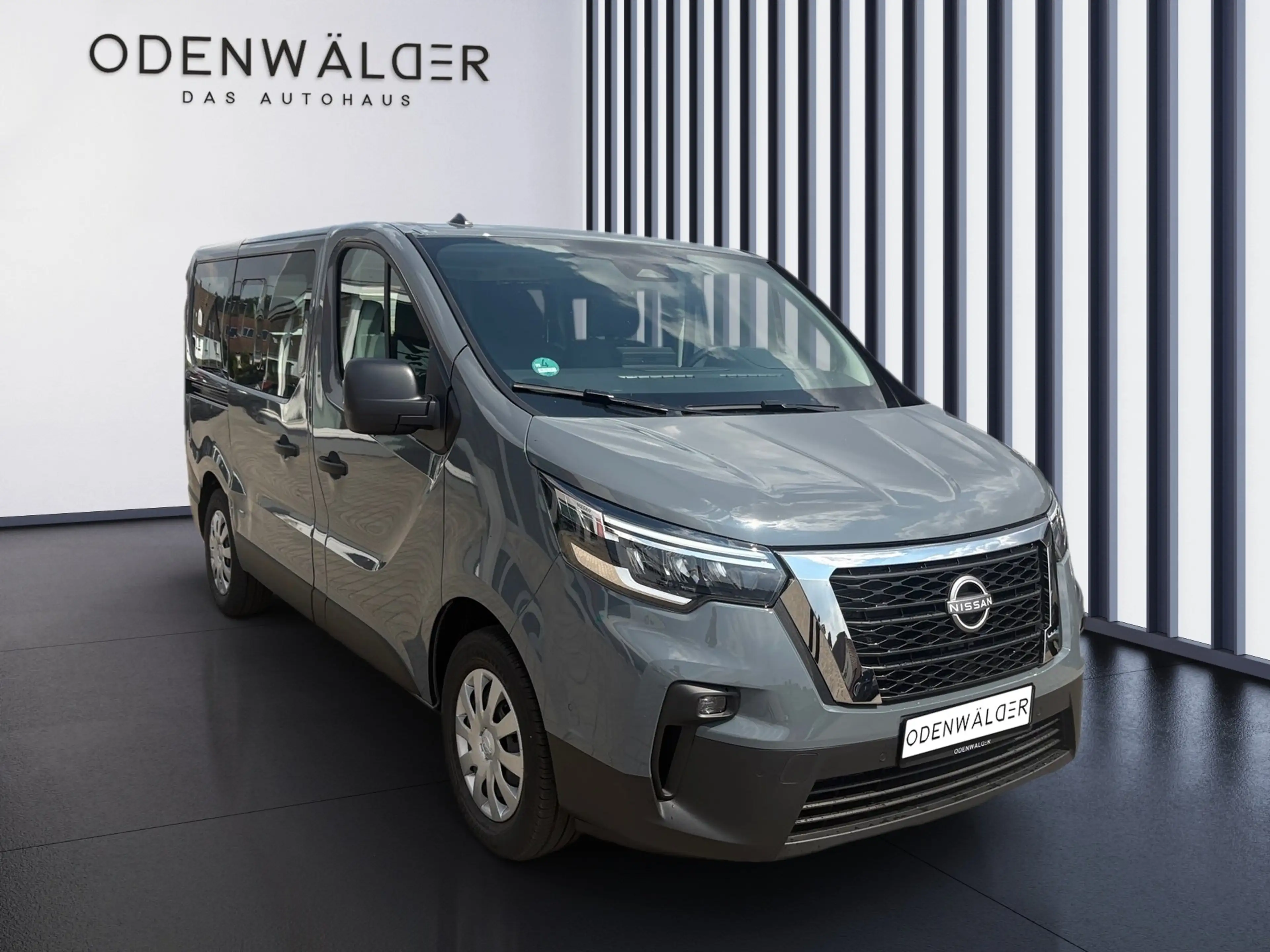 Nissan Primastar Kombi dCI 110 L1H1 2.8t N-Connecta LED — photo 13