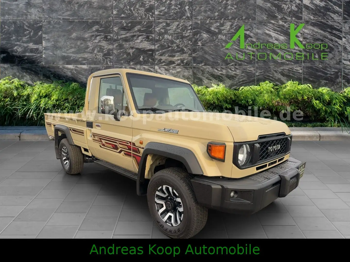Toyota Land Cruiser GRJ 79 SC Aut. LX-Z FaceLift SOFORT Beige - 2