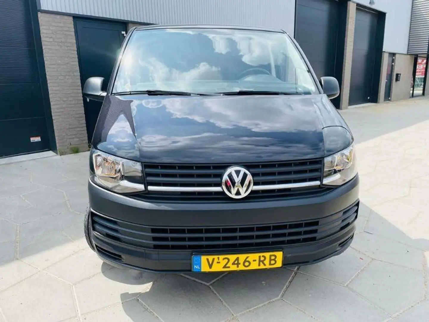 Volkswagen Transporter 2.0 TDI L2H1| Airco |Metallic lak|Lengte 2 |deuren Negro - 2