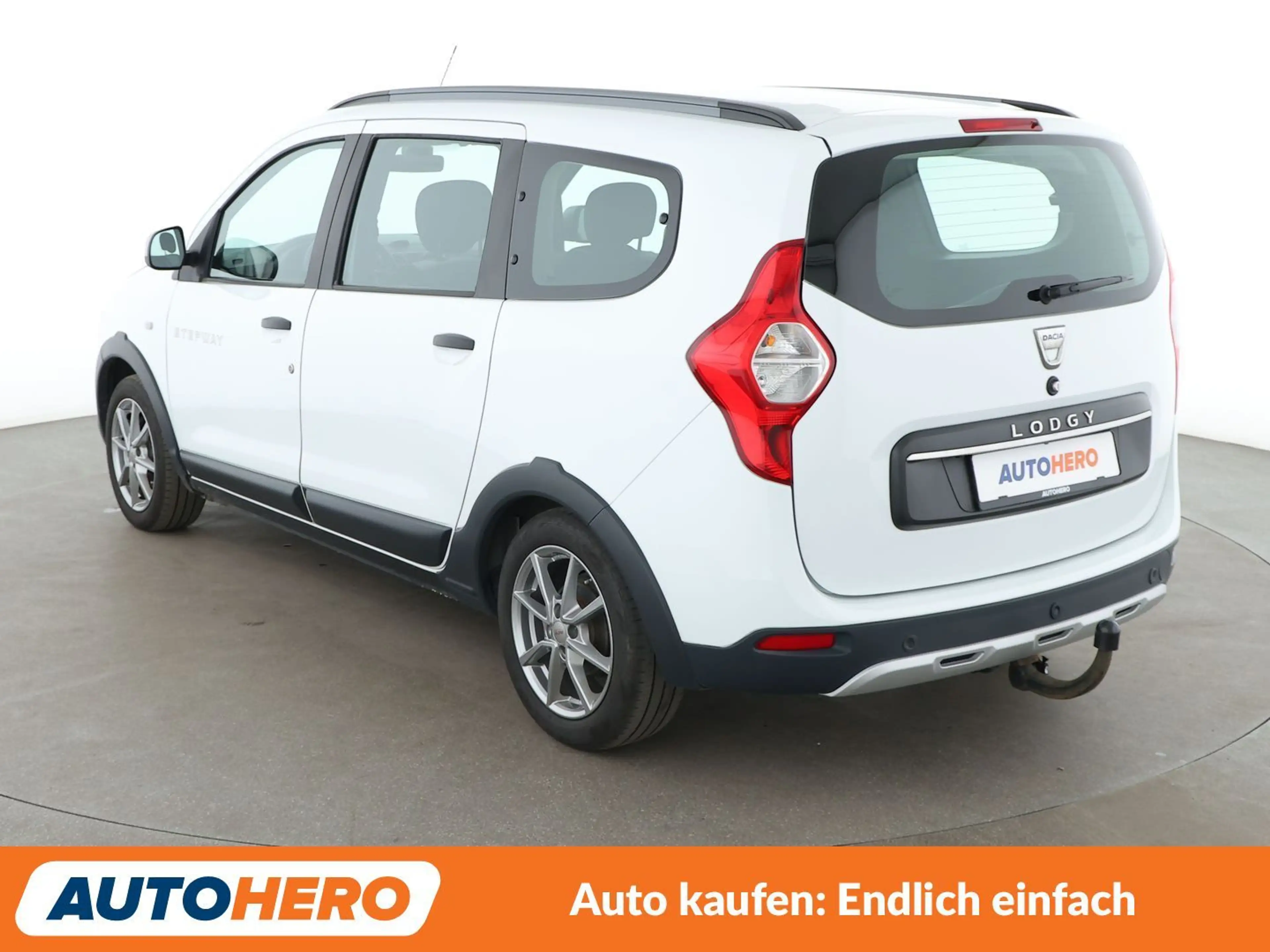 Dacia Lodgy 1.5 Blue dCi Stepway*NAVI*TEMPO*PDC*SHZ*KLIMA* — photo 4