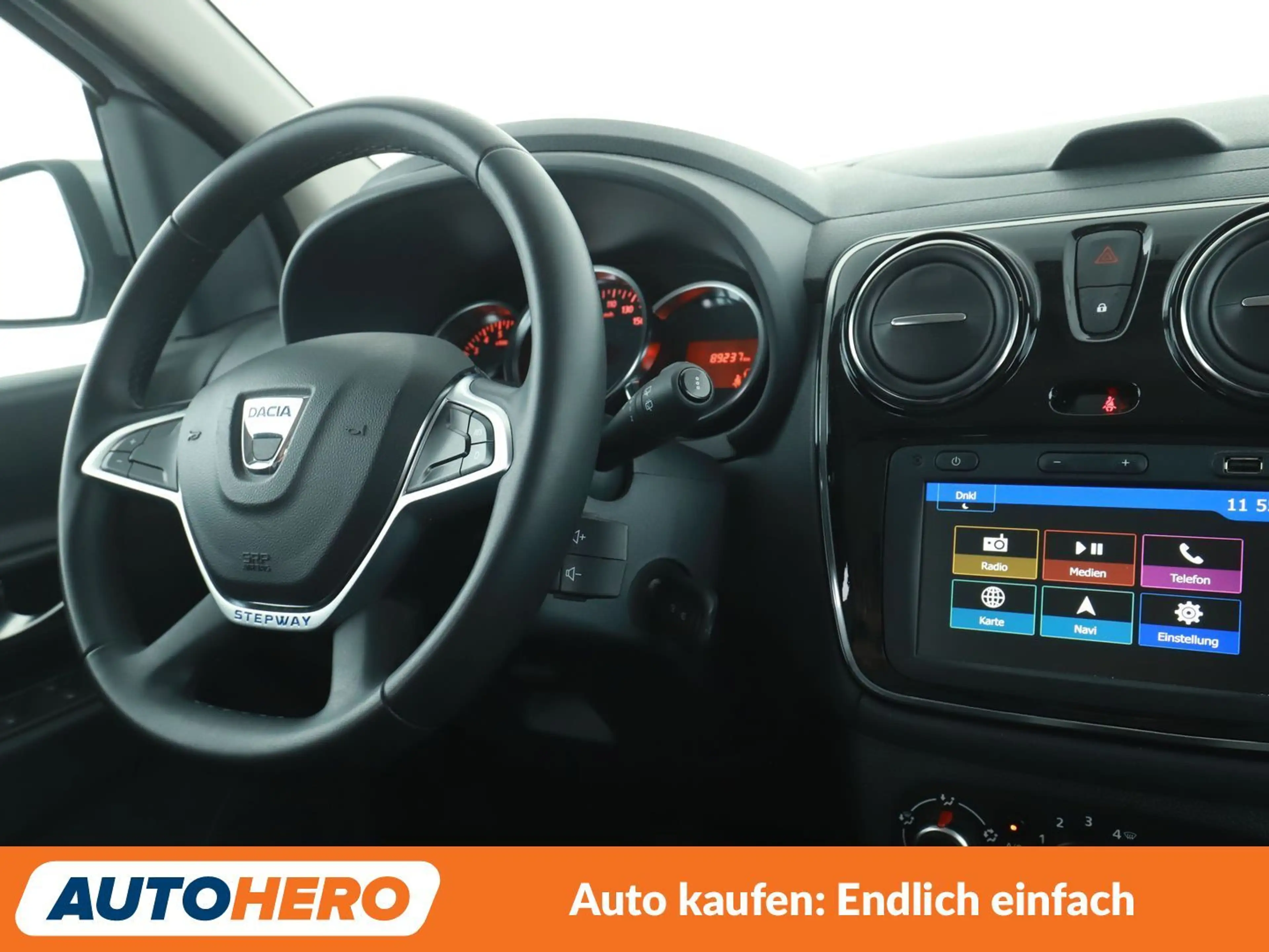 Dacia Lodgy 1.5 Blue dCi Stepway*NAVI*TEMPO*PDC*SHZ*KLIMA* — photo 13