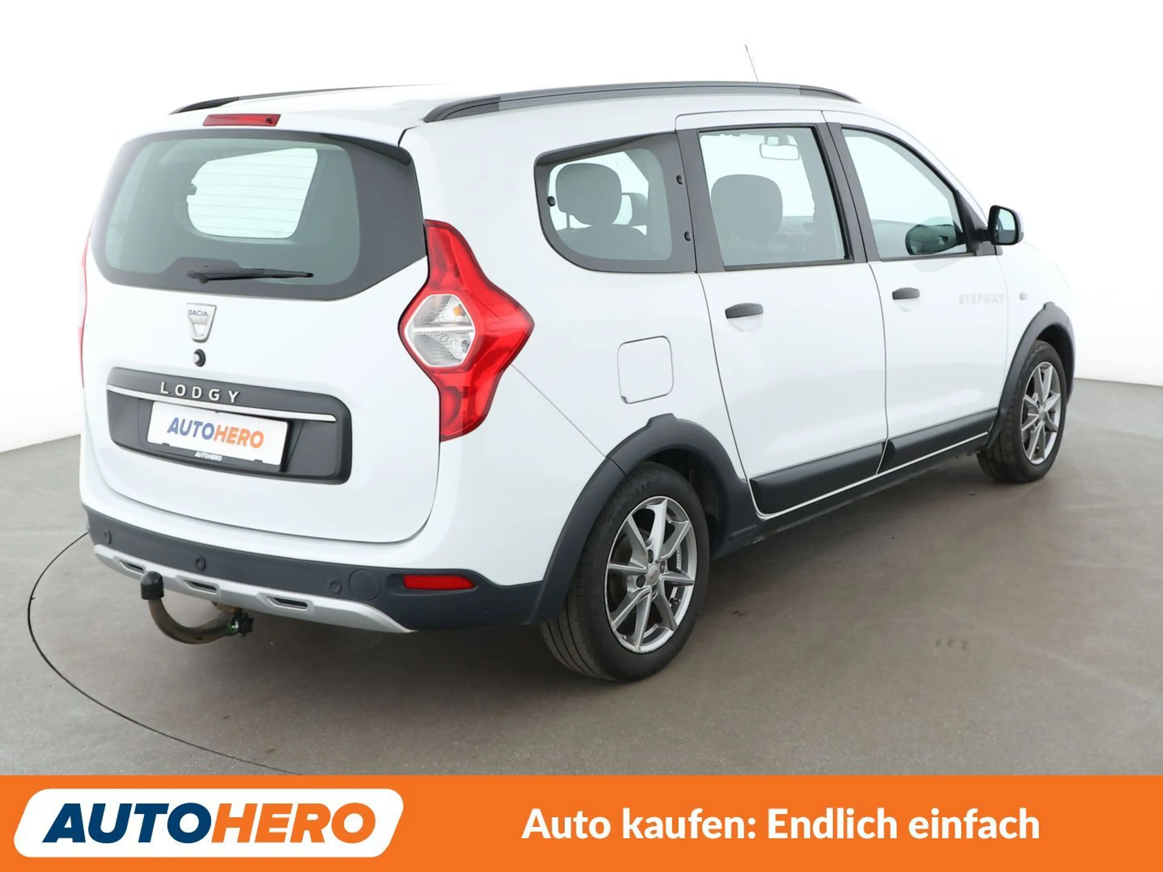 Dacia Lodgy 1.5 Blue dCi Stepway*NAVI*TEMPO*PDC*SHZ*KLIMA* — photo 6