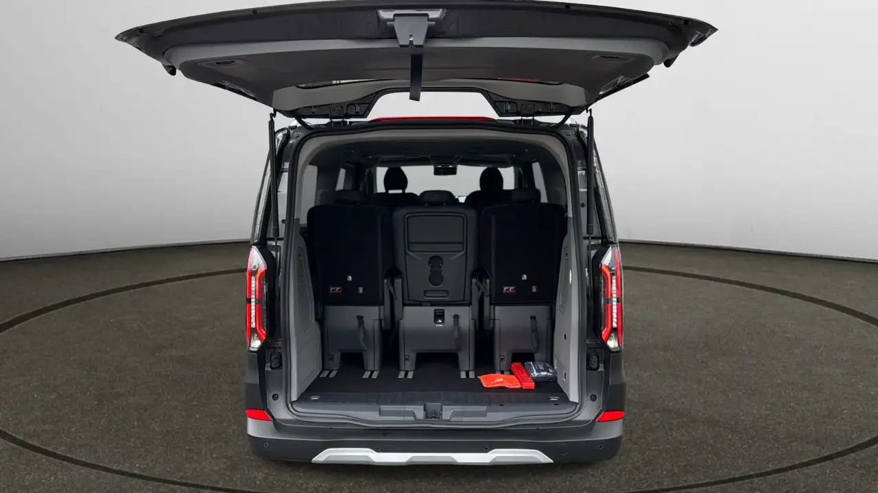 Ford Tourneo Custom Active L2 FWD 10