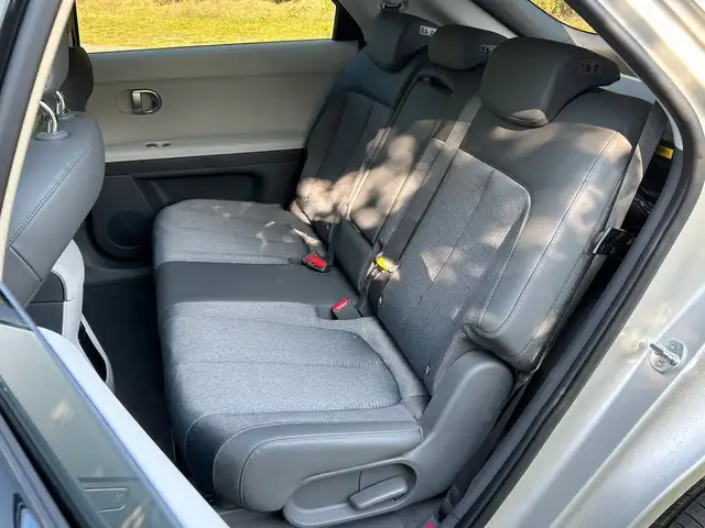 Hyundai Ioniq 5 view 14