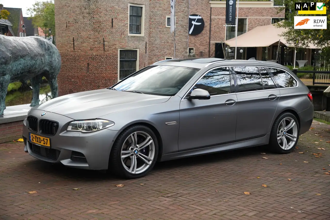 BMW M550