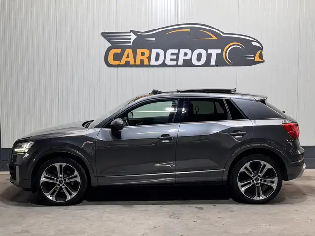 Audi Q2 view 8