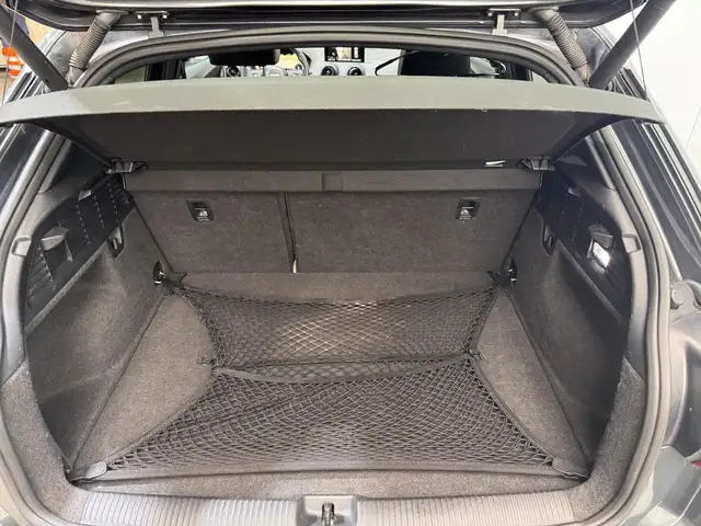 Audi Q2 view 9