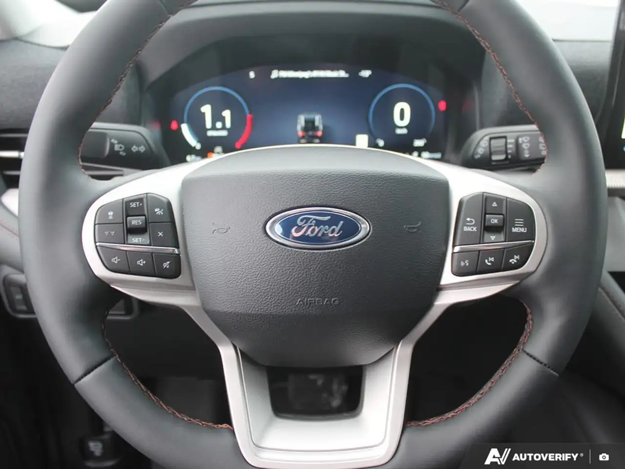 Ford Explorer снимка Ford Explorer