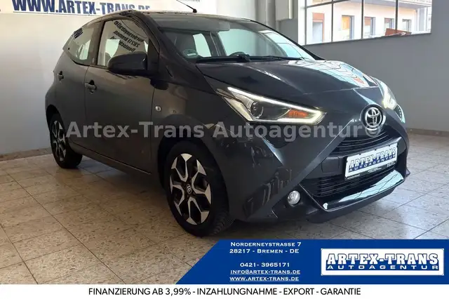 Toyota AYGO x-play Team D/KAMERA/KLIMA/TEMPOMAT/LED/ALU
